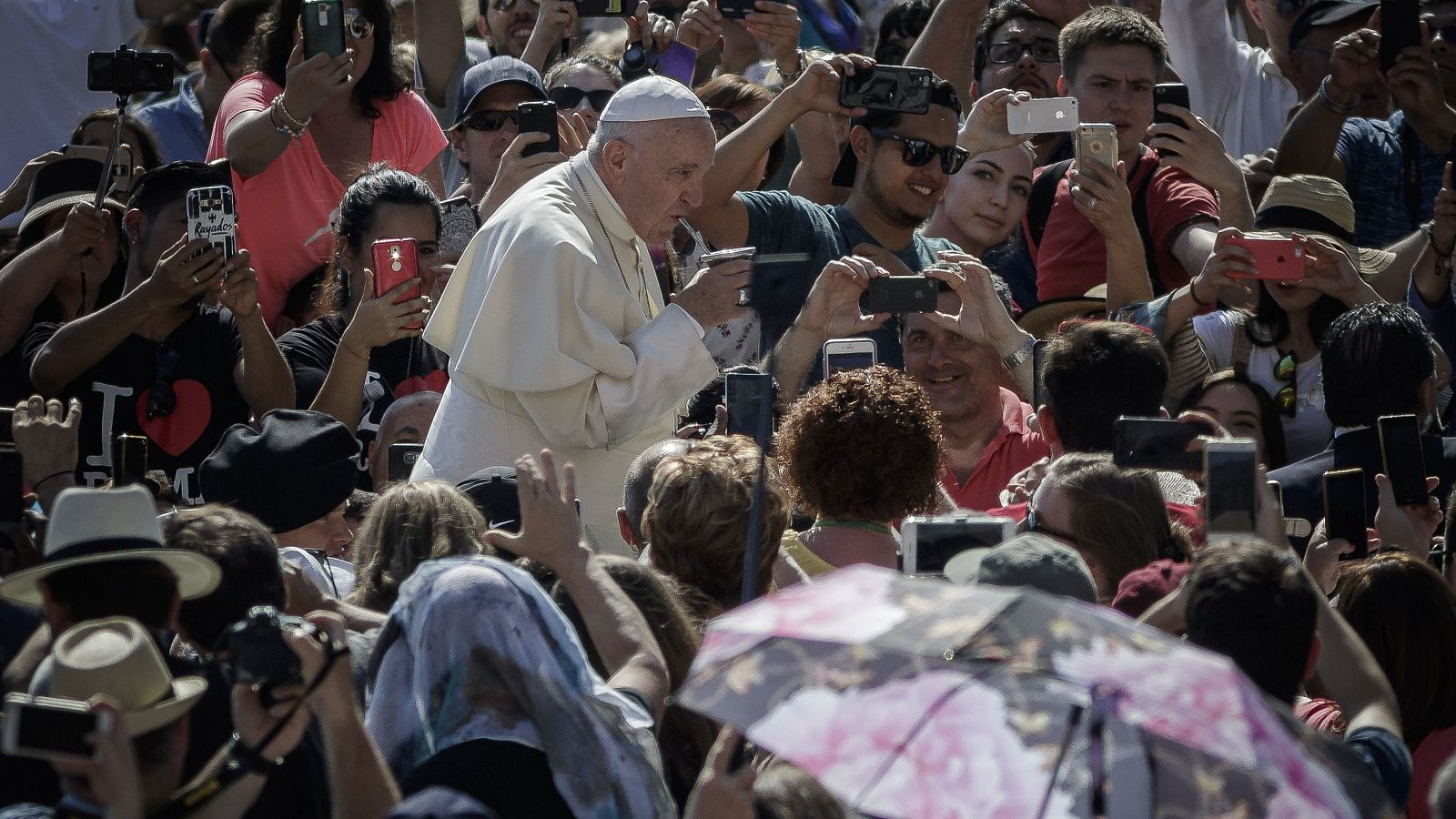Excorresponsal en Roma: "Creo que volverá el conservadurismo" - La hora de La 1 | Ver