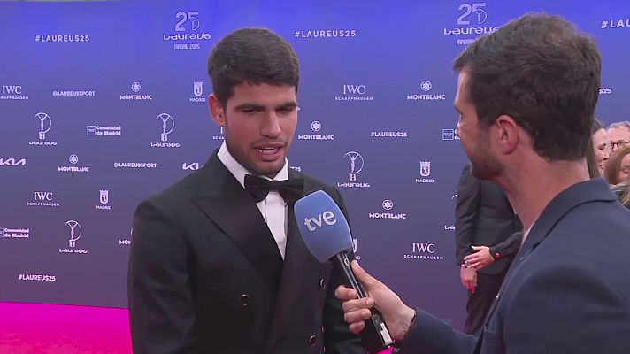 Madrid Open de Tenis - Carlos Alcaraz, sobre su presencia en el Mutua de Madrid: "Confío en que no sea grave"