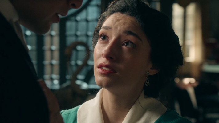 La promesa - La Promesa: Curro frena sus sentimientos hacia Ángela