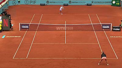 WTA Mutua Madrid Open: Viktoriya Tomova - Alexandra Eala