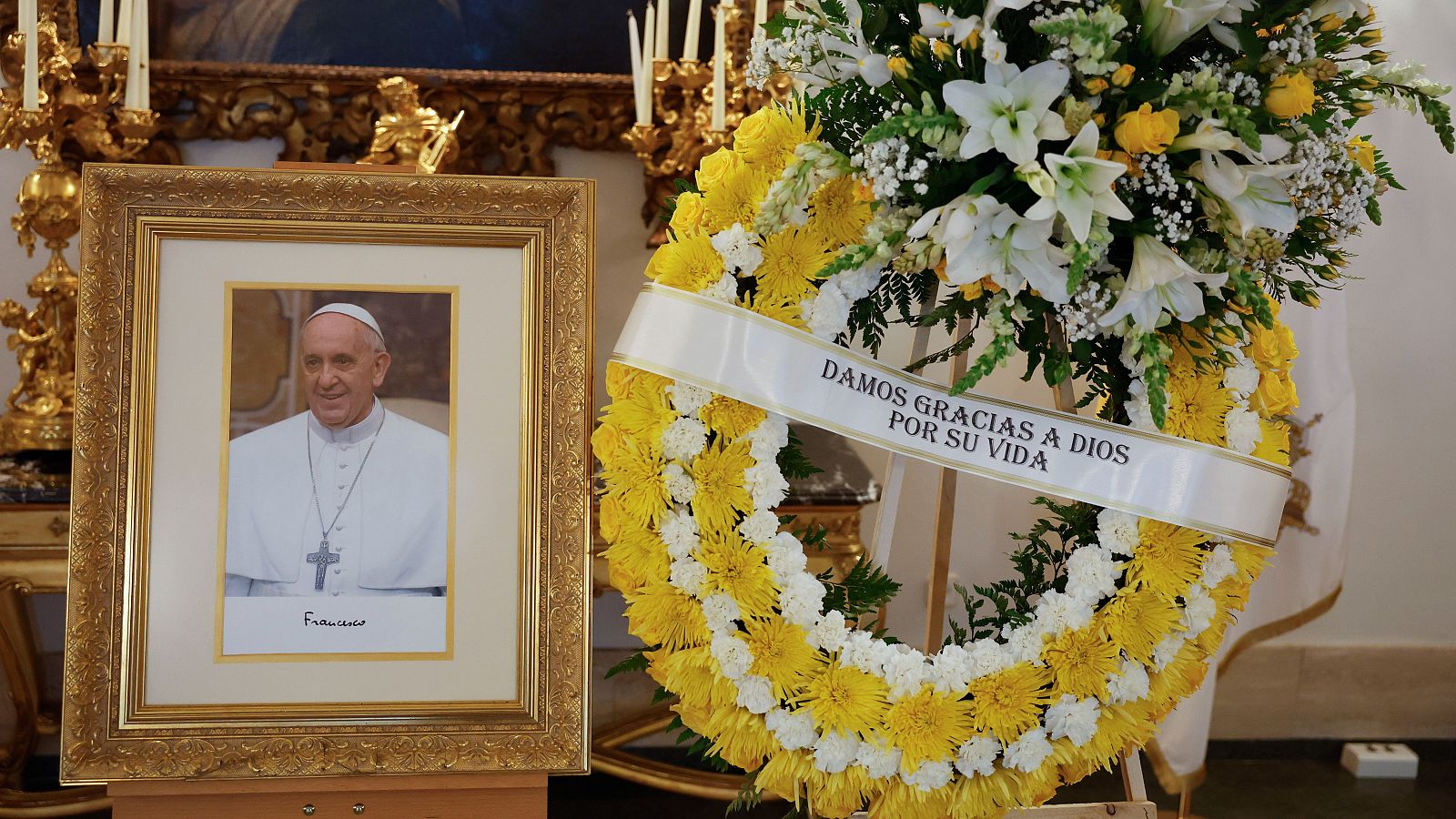 Los españoles dan su último adiós al papa Francisco | Ver