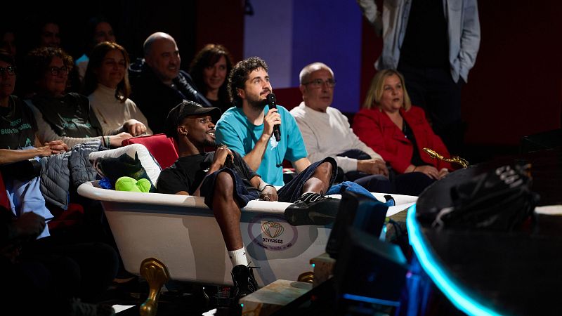 La Revuelta | Baba tiene mucho flow y María muchos años 22/4/25 - La Revuelta | Ver