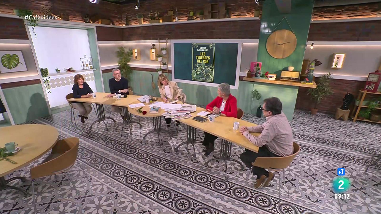 Albert Sánchez Piñol, el Sant Jordi i la figura de l'editora - Cafè d'idees | Veure