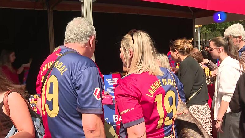 Llibres esportius de totes les disciplines i colors - L'Informatiu | Veure