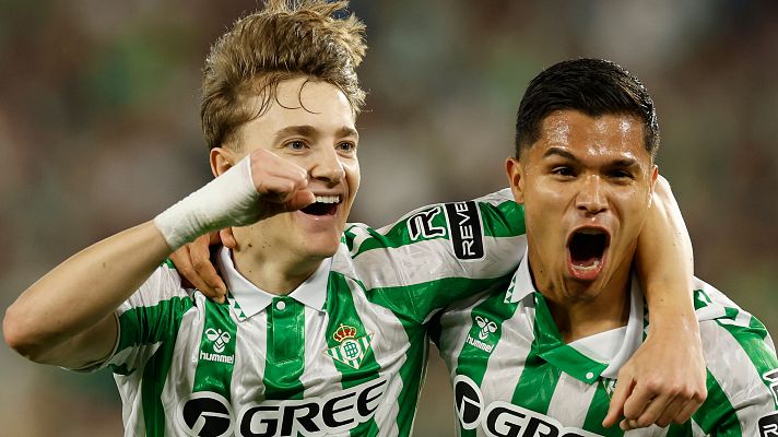 Resúmenes de LaLiga - Real Betis - Real Valladolid: resumen del partido de la 33ª jornada de Liga | Primera