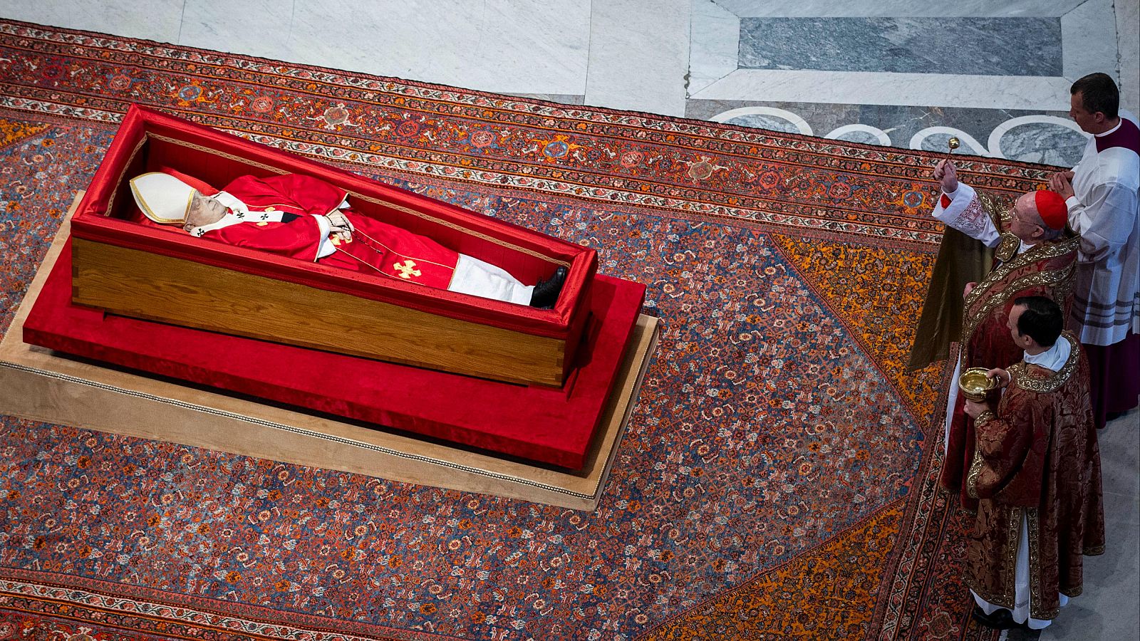 Telediario 2 en cuatro minutos - 23/04/25 – RTVE.es | Ver