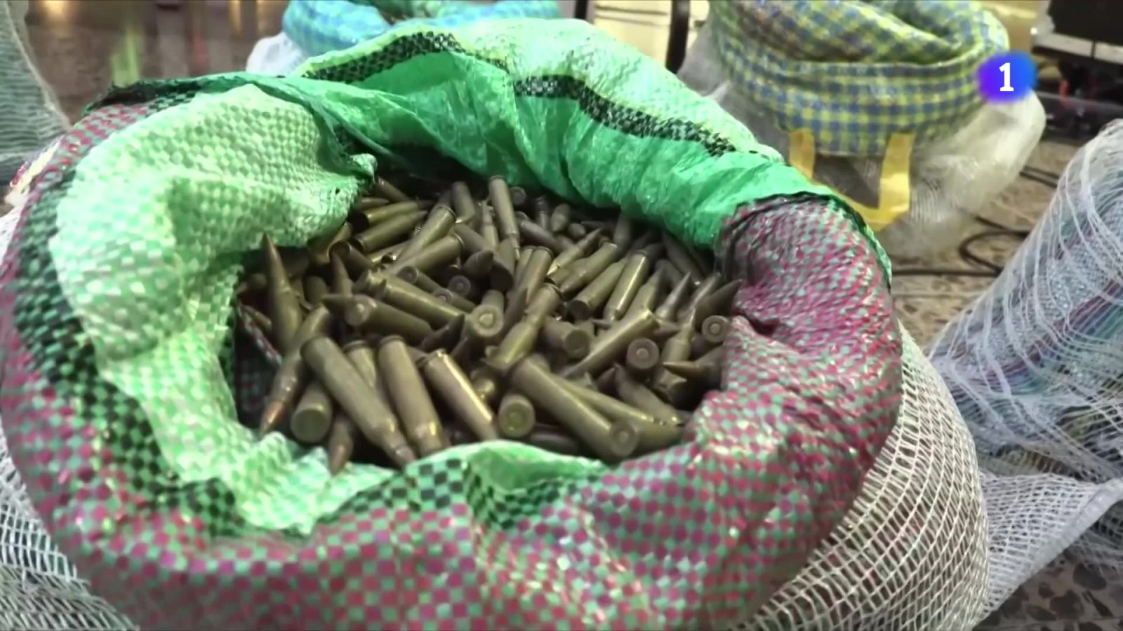 Sánchez rescindeix la compra de munició a Israel - L'Informatiu | Veure