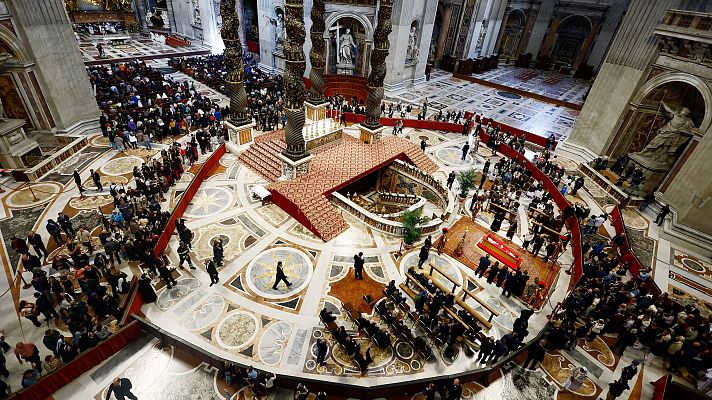 Telediario Matinal - El Vaticano se prepara para el funeral del papa Francisco mientras continúan los homenajes
