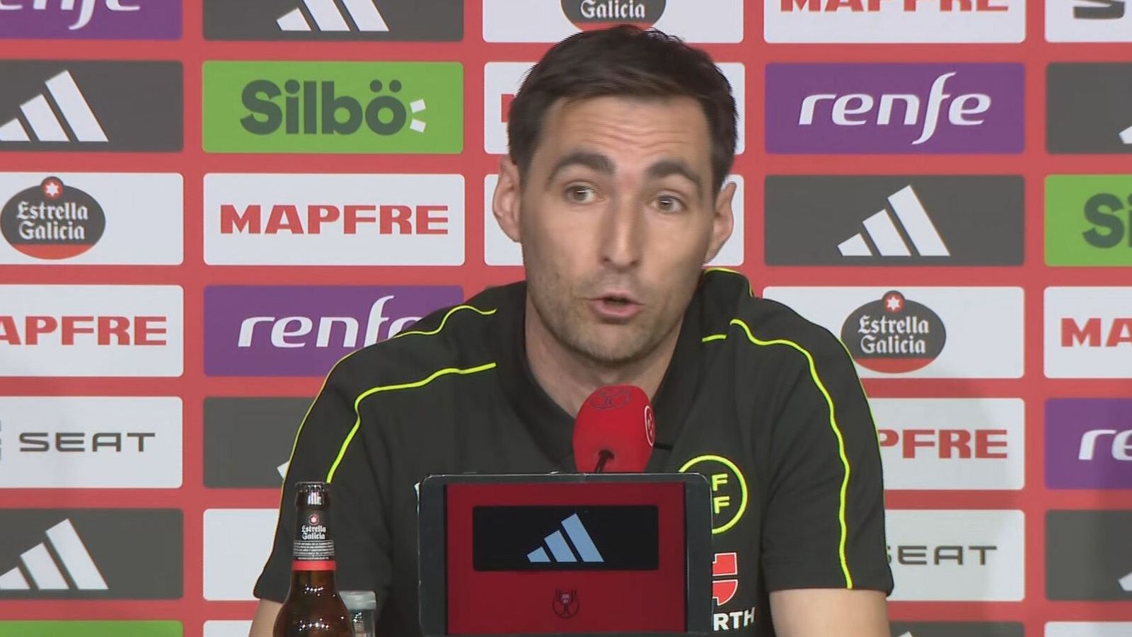 De Burgos Bengoetxea se derrumba por las crítcas de Real Madrid TV - Fútbol | Ver