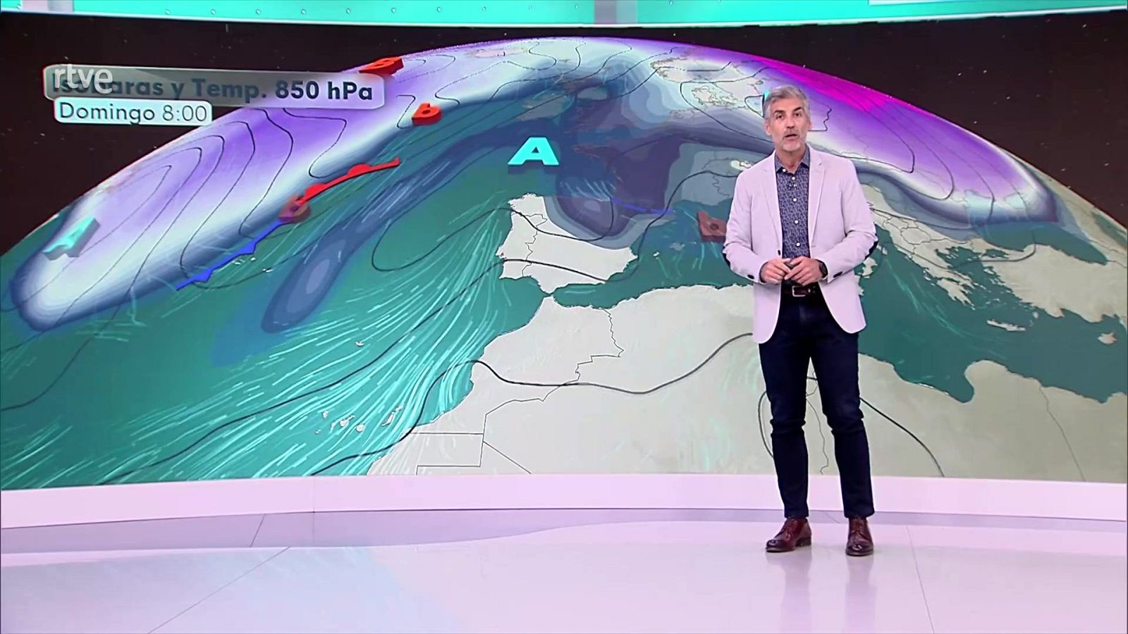 Chubascos con tormentas, con granizo y rachas muy fuertes en la Ibérica, Sierra Morena y meseta norte - ver ahora