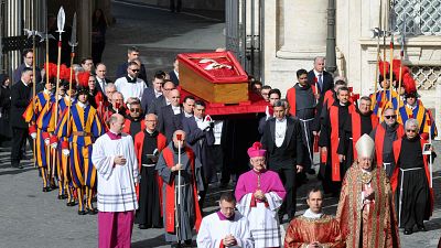 La Guardia Suiza, el min�sculo ej�rcito que custodia el Vaticano