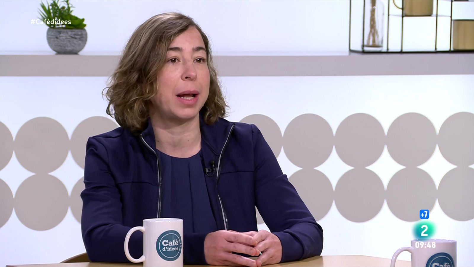 Eva Porta, sobre l'apagada: "Som vulnerables, però també resilients" - Cafè d'idees | Veure