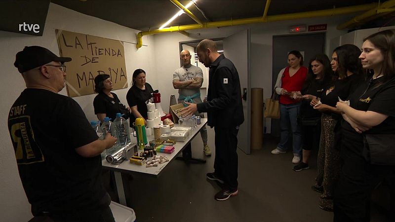 La Revuelta | La tienda de Mariya 30/4/25 - La Revuelta | Ver