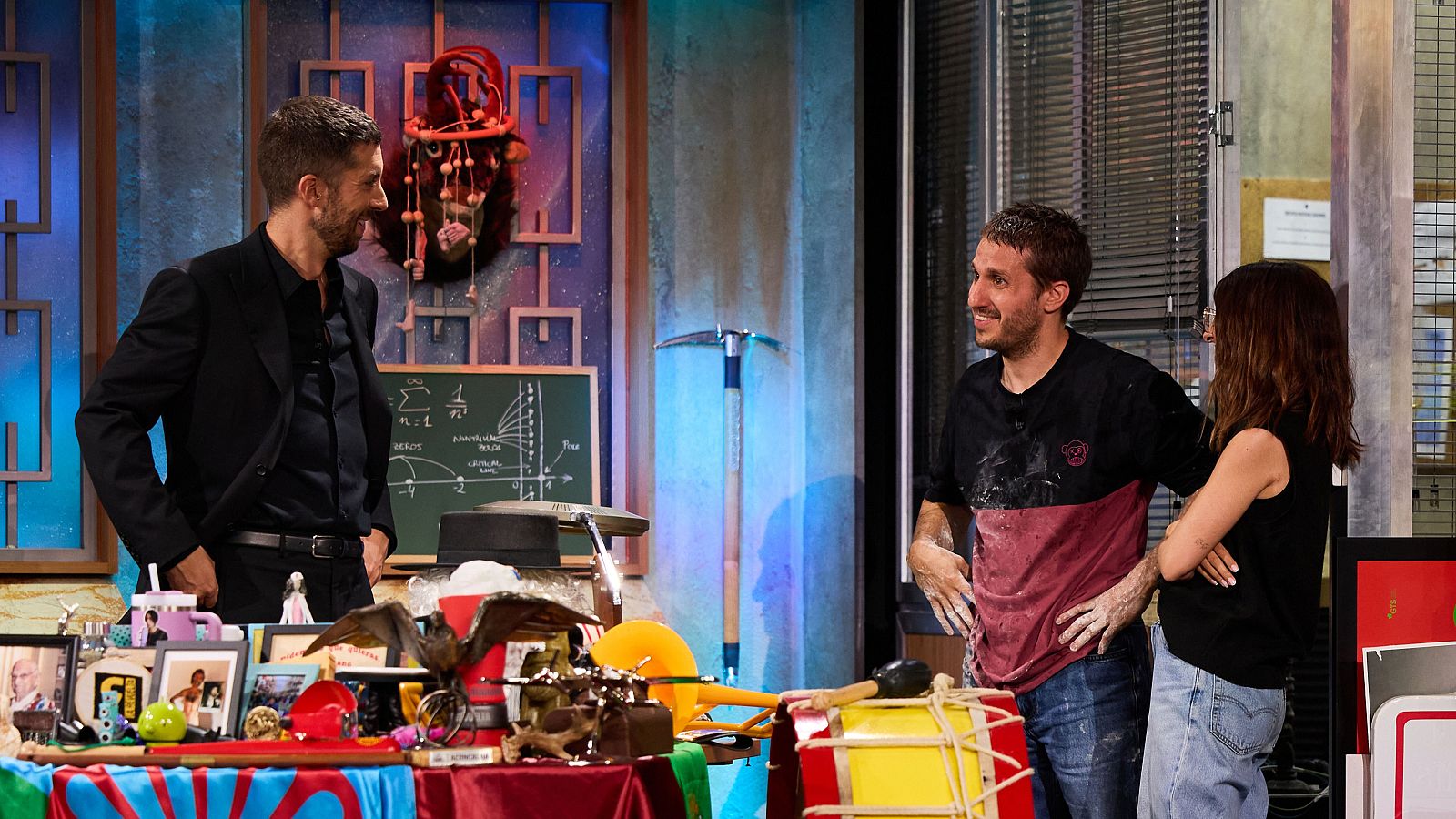 La Revuelta | Ibarburu reforma la casa a su inquilina 1/5/2025 - La Revuelta | Ver