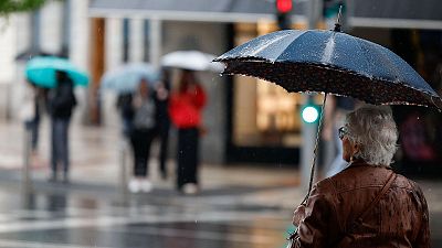 La lluvia pone en aviso amarillo a 13 comunidades