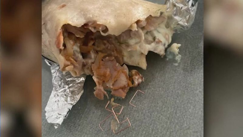 Encuentra grapas ocultas en su kebab | Ver