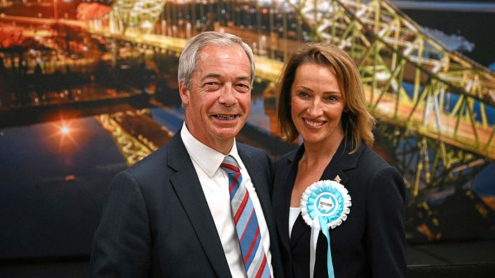 Diario 24 - La ultraderecha de Farage se abre paso en el tradicional bipartidismo británico