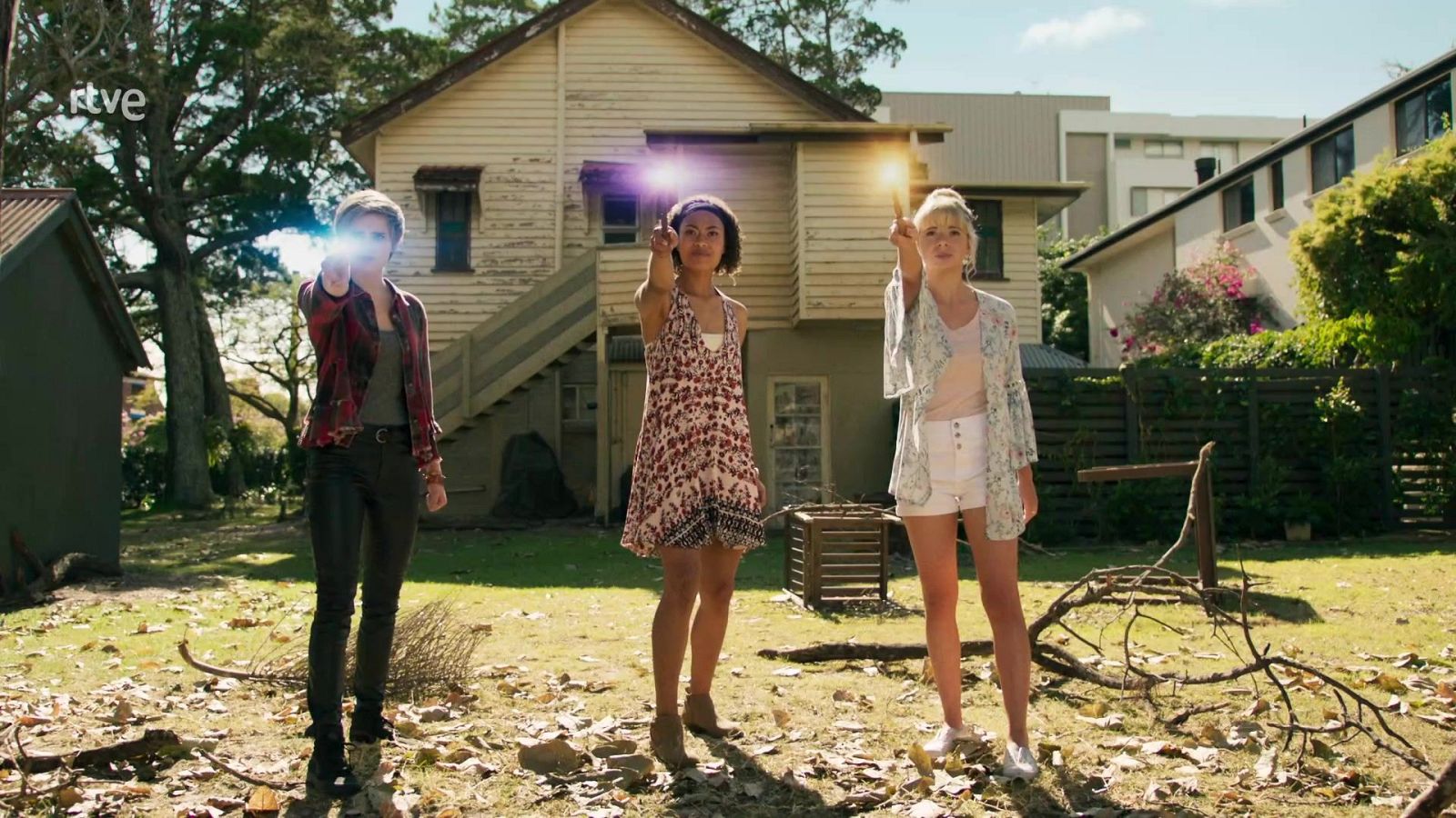 En la playa - Agencia de asuntos mágicos | Ver