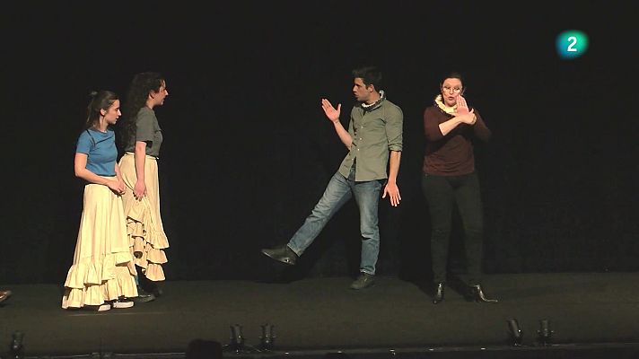 En lengua de signos - "La dama signa" lleva el Siglo de Oro al público sordo