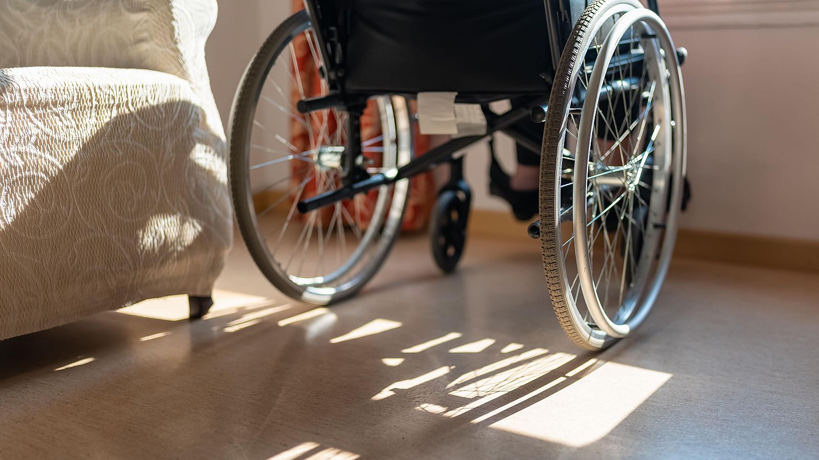 Terapias grupales para afrontar el duelo de llevar a un familiar a una residencia | Ver