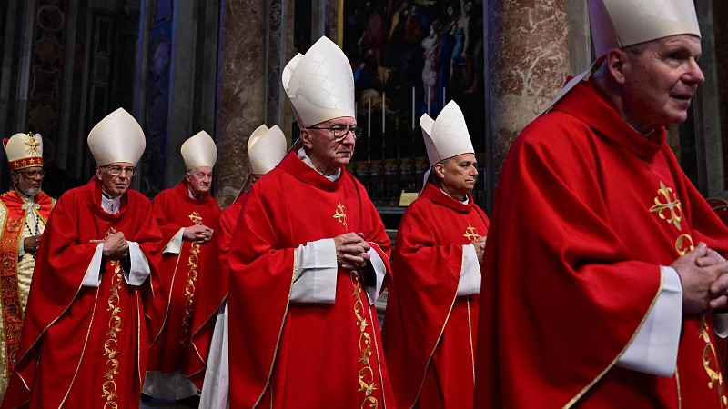 Los cardenales italianos más papables en el cónclave | Ver