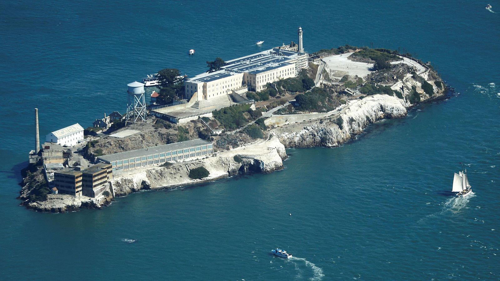 Trump ordena reabrir la cárcel de Alcatraz | Ver