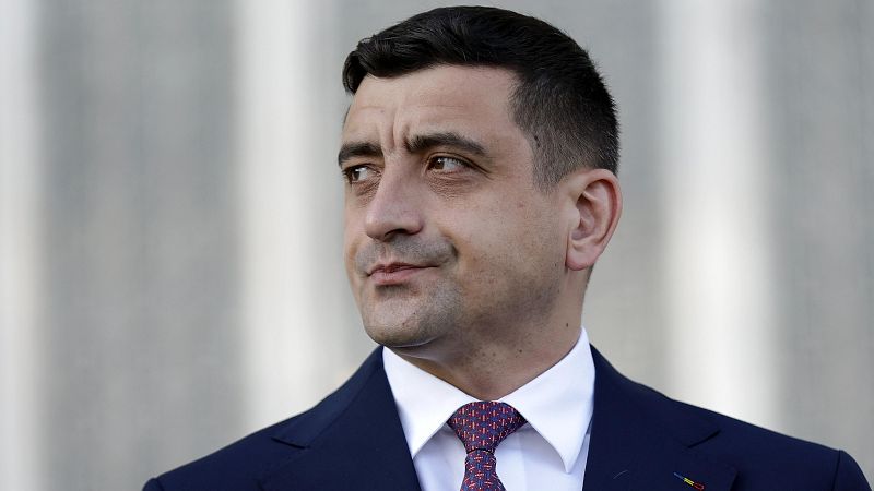 El candidato ultra George Simion gana la primera vuelta de las elecciones presidenciales de Rumanía