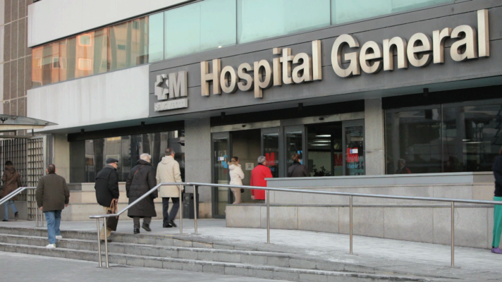 Telediario 1 - Una terapia CAR-T consigue salvar a una niña con una enfermedad rara autoinmune