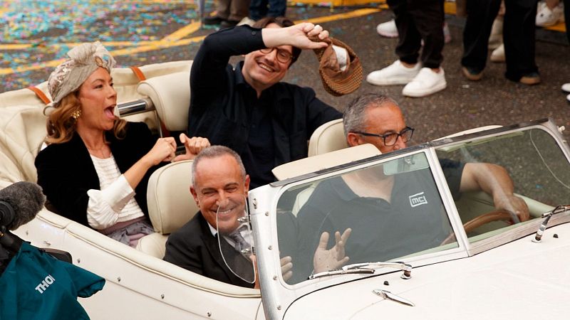 La familia de la tele - Los colaboradores, caracterizados de La Promesa - La familia de la tele | Ver