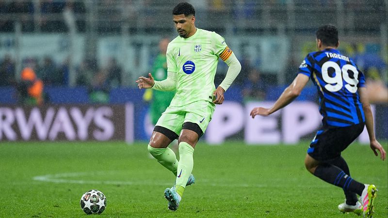 Ronald Araujo: "Encajar muchos goles pasa factura y eso ha sido el problema"