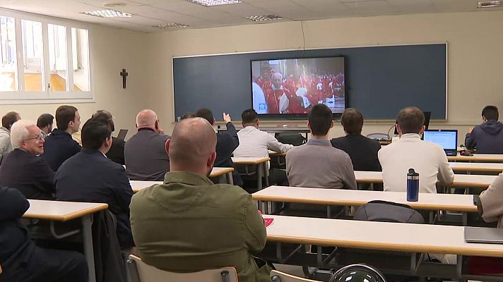 L'Informatiu - Expectació al Seminari Conciliar de Barcelona per conèixer el nou papa