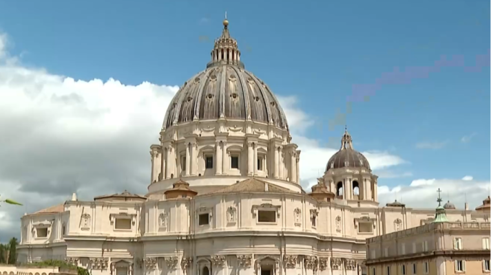 Telediario 1 - Los cardenales se encierran en Santa Marta durante el cónclave para elegir al papa