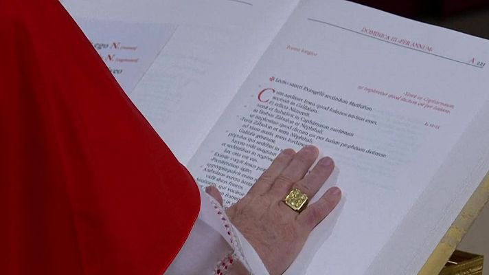 Especiales informativos - Los cardenales juran mantener el secreto en el cónclave