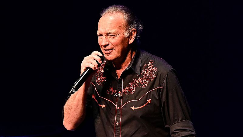 La Familia de la Tele - ¿Las fotos de Bertín Osborne son un pactado? - La familia de la tele | Ver