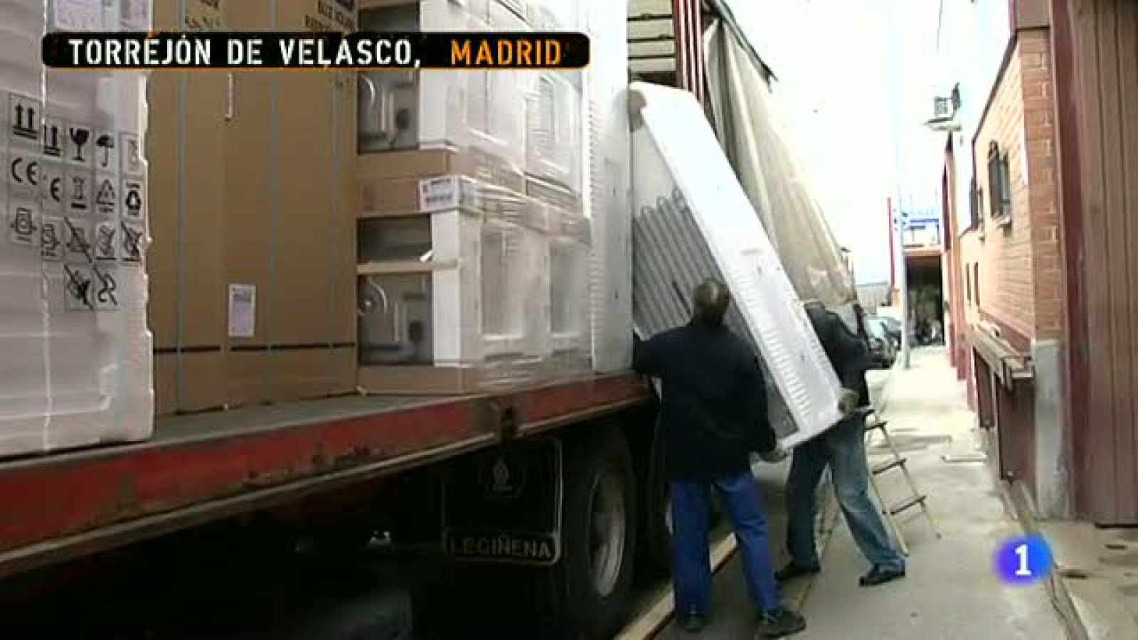 Comando Actualidad - Tirando los precios - Electrodomésticos y coches baratos - Comando Actualidad | Ver