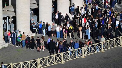 Gran despliegue policial para mantener la seguridad en el Vaticano