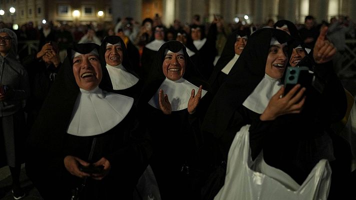 Telediario Matinal - Primera fumata negra del cónclave