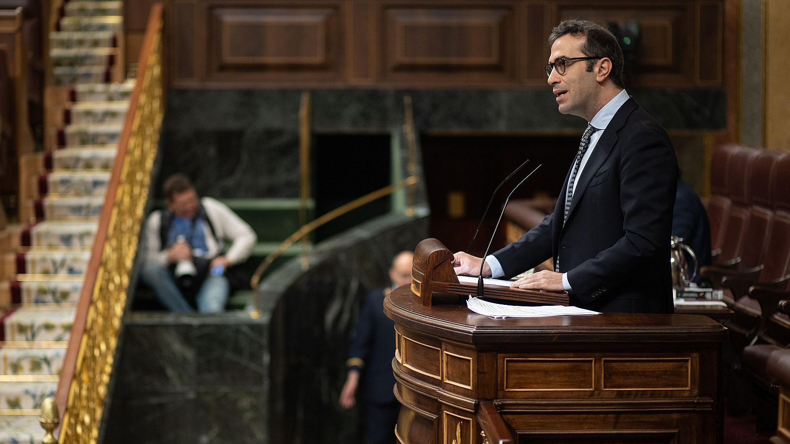 El Gobierno convalida el decreto contra los aranceles de Trump - Telediario 1 | Ver