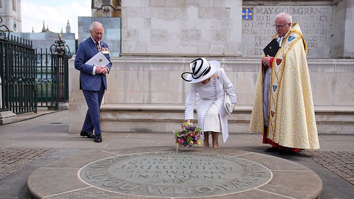 Telediario 1 - Europa y Rusia conmemoran el 80º aniversario del fin de la Segunda Guerra Mundial