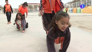 Roba en moviment a l'escola Maria Mercè Marçal de Tàrrega