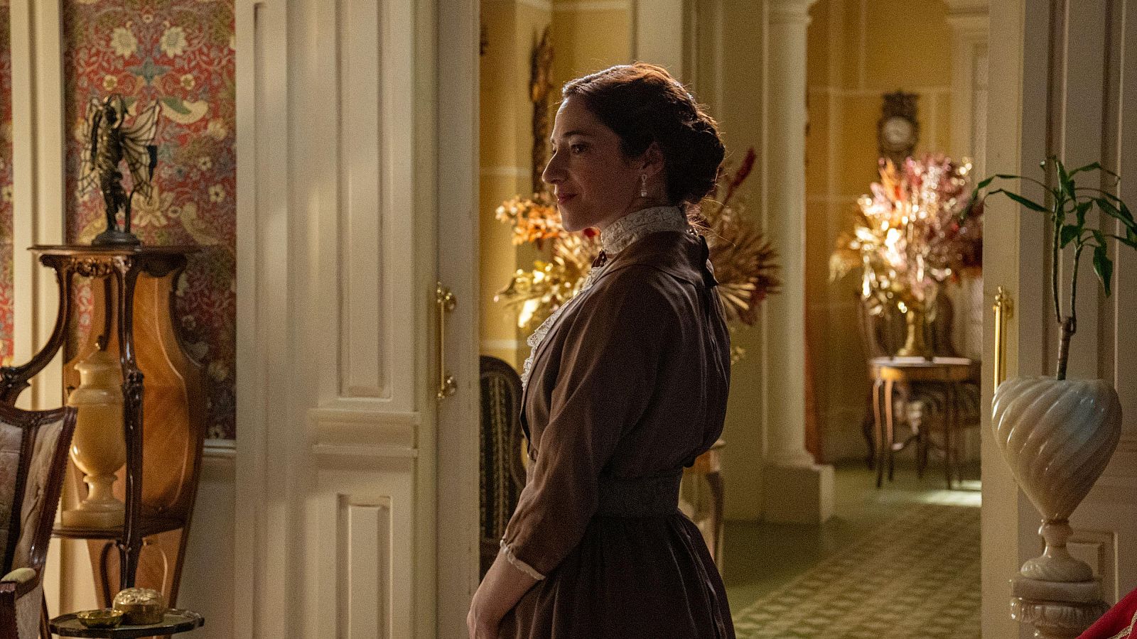 La Promesa: ¿Quién es el padre de Ángela? - La promesa | Ver