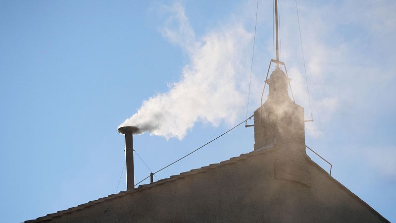 La fumata es blanca: hay nuevo papa | Ver