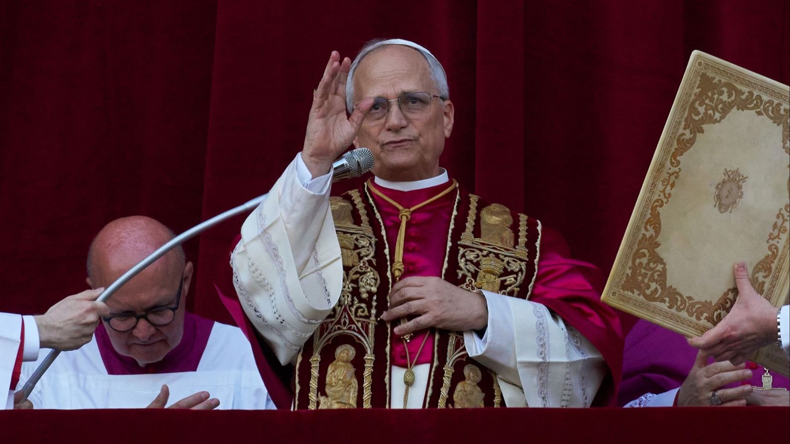 Los abusos en la Iglesia, uno de los grandes retos del nuevo papado - Telediario 2 | Ver