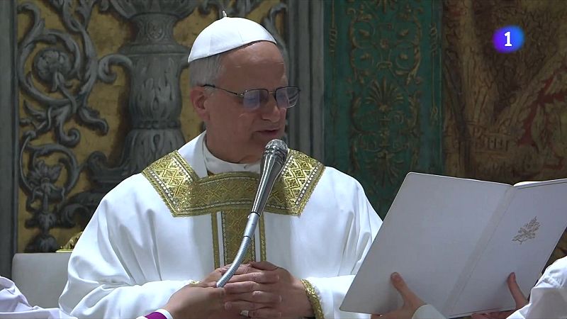 Comença el pontificat de Lleó XIV amb l'ofici d'una missa a la Capella Sixtina - L'Informatiu | Veure