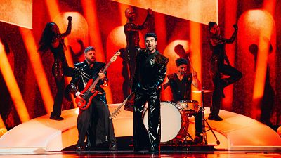 Mamagama (Azerbaiyn) con "Run With U"