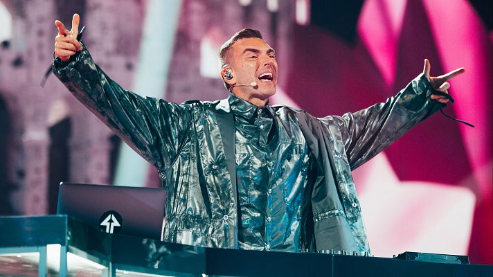 Eurovisión - Gabry Ponte  (San Marino) con "Tutta L'Italia"