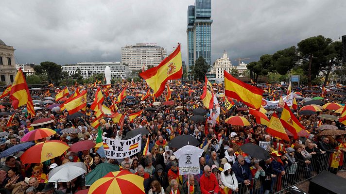 Telediario Fin de Semana - Miles de personas se manifiestan en Madrid contra el Gobierno
