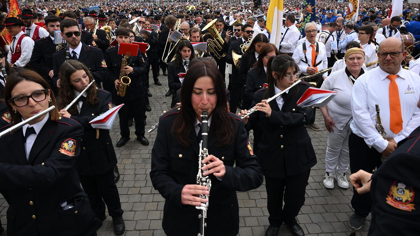 Domingo festivo en Roma por la celebración del Jubileo de Bandas | Ver