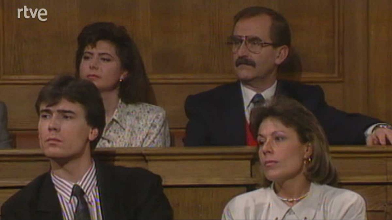 Tribunal popular - Los curanderos - Tribunal popular | Ver