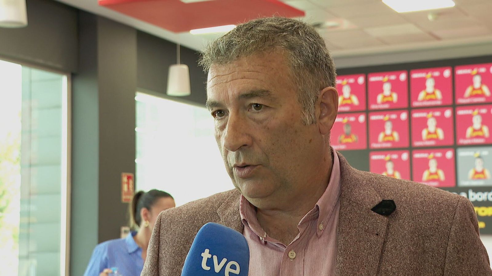 Miguel Méndez da paso a la "ilusionante" generación - Baloncesto en RTVE | Ver